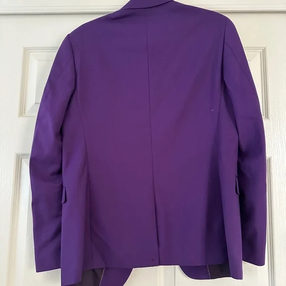 Blazer - Picture 2 of 4